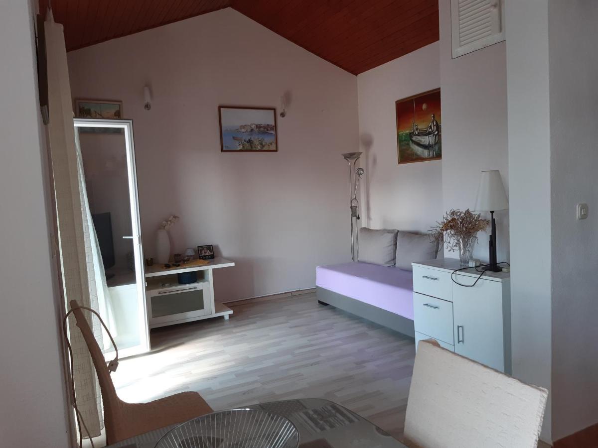 Mirjana Apartman Apartment Vodice Bagian luar foto