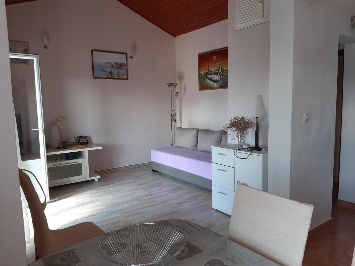 Mirjana Apartman Apartment Vodice Bagian luar foto