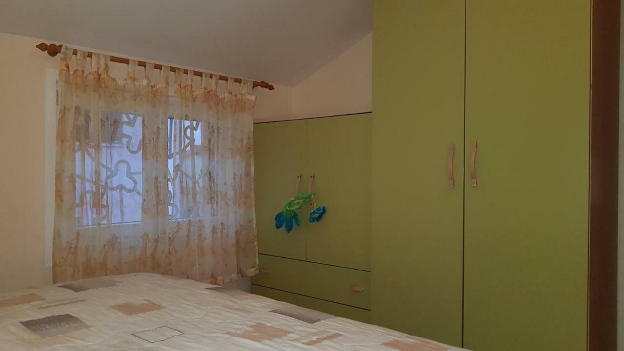 Mirjana Apartman Apartment Vodice Bagian luar foto