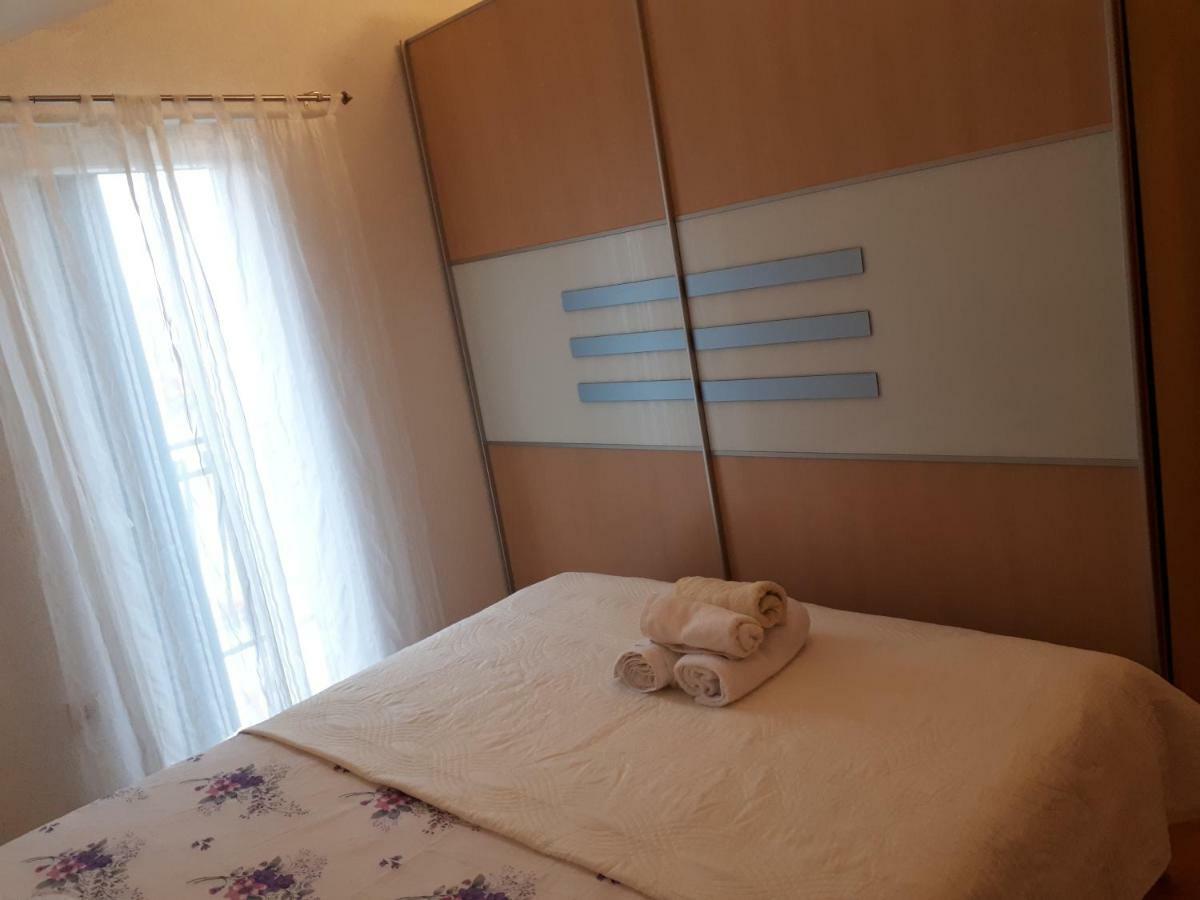 Mirjana Apartman Apartment Vodice Bagian luar foto