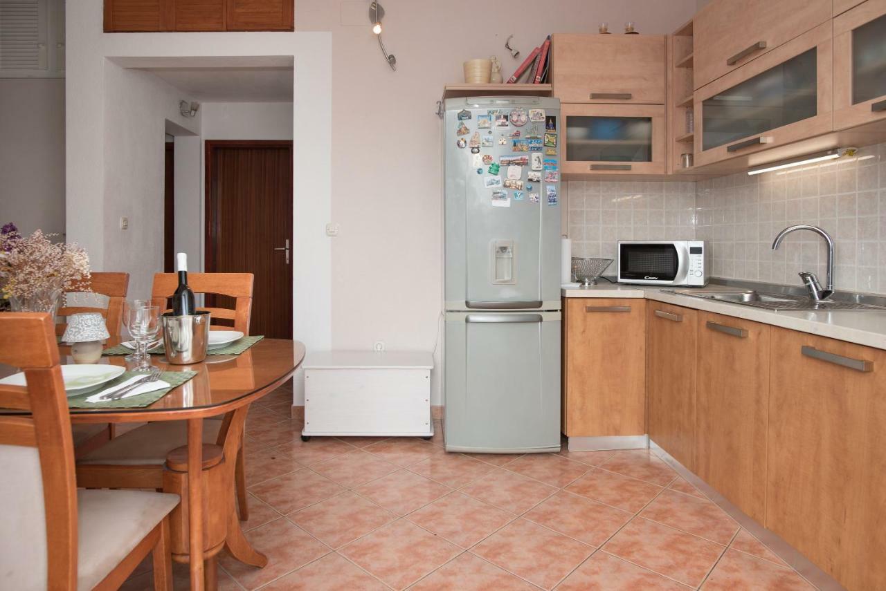 Mirjana Apartman Apartment Vodice Bagian luar foto