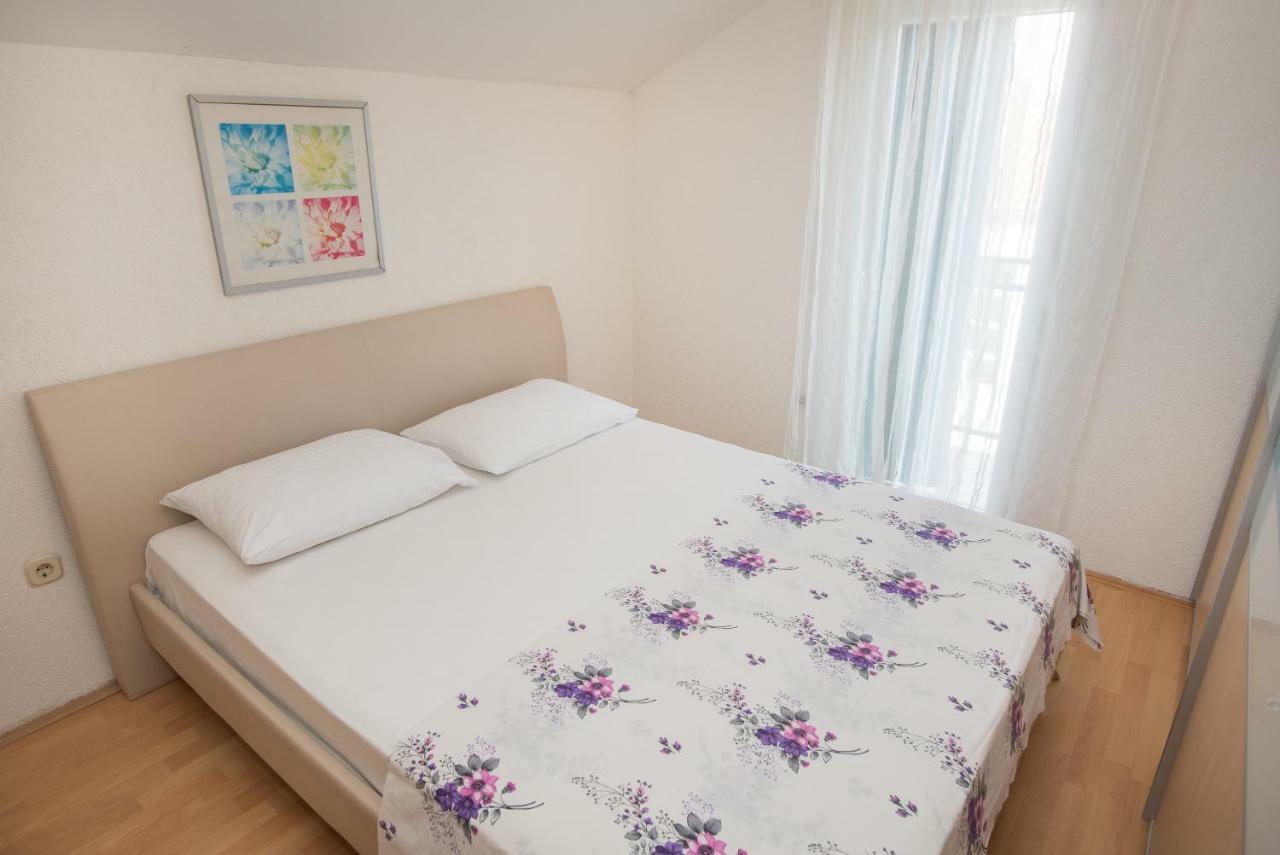 Mirjana Apartman Apartment Vodice Bagian luar foto