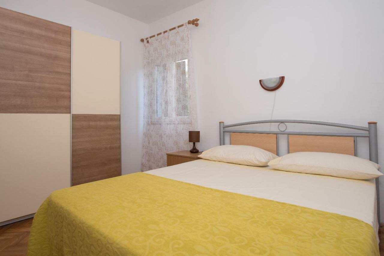 Mirjana Apartman Apartment Vodice Bagian luar foto