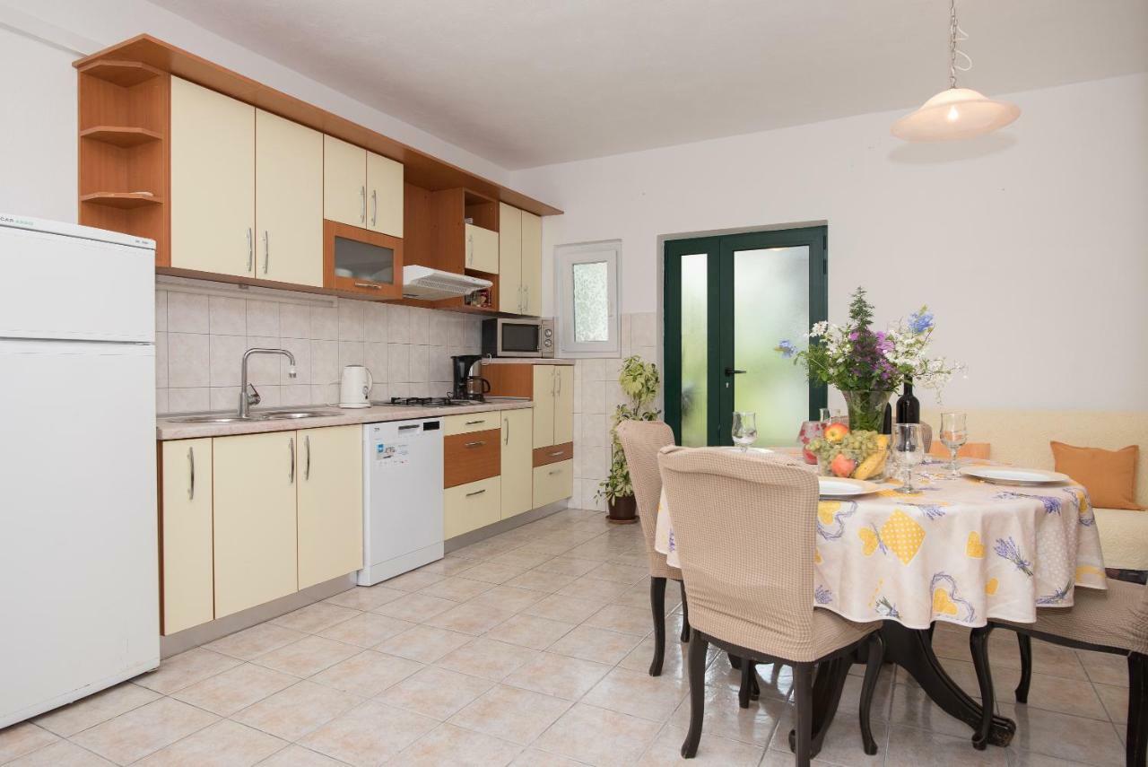 Mirjana Apartman Apartment Vodice Bagian luar foto